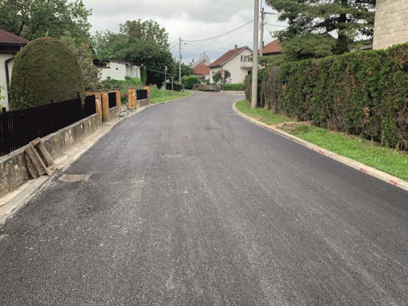 Asfaltirana Ulica Eugena Kumičića