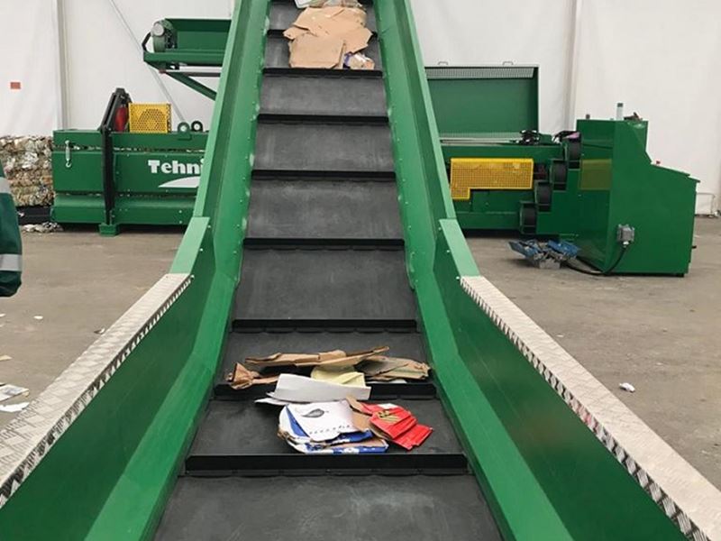Nabavljen novi stroj za prešanje i baliranje otpada