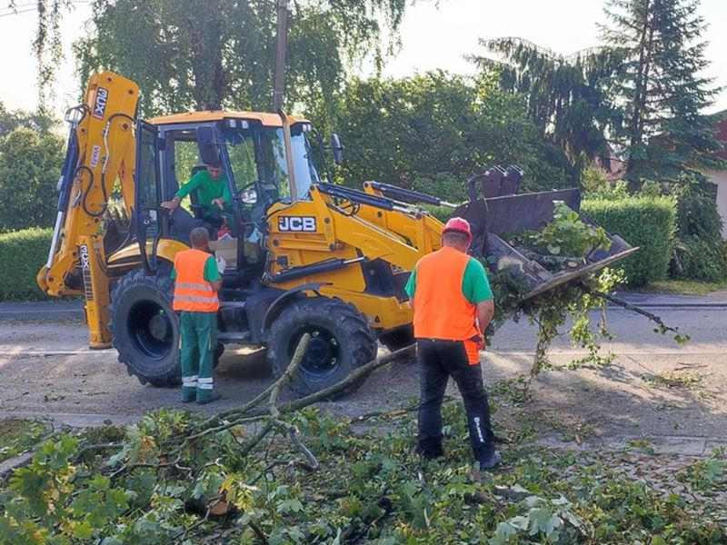 Službe Komunalca i dalje na terenu