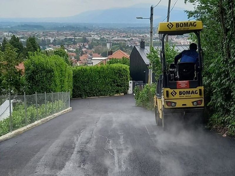 Asfaltiran dio lijevog odvojka Okićke ulice