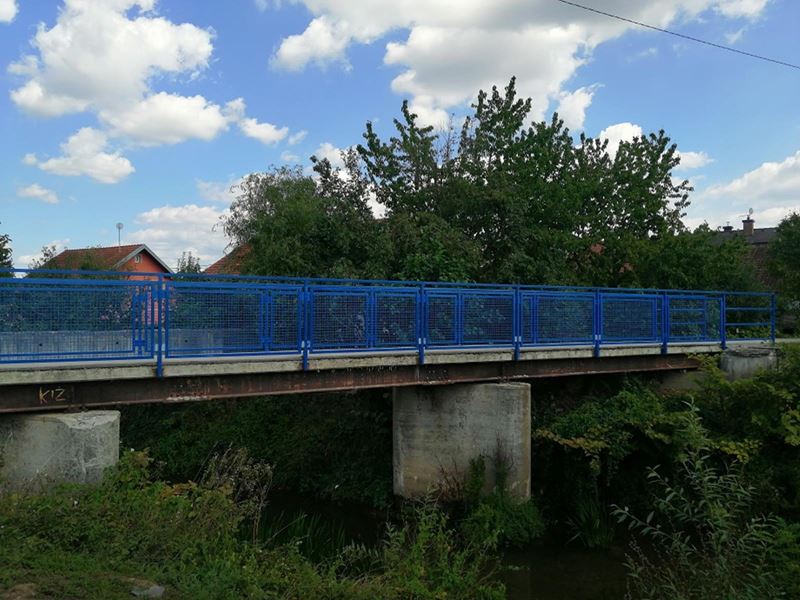 Obnovljena ograda mosta