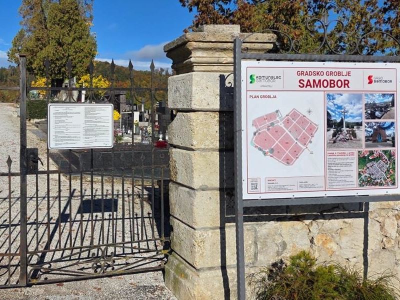 Novosti na ulazima groblja