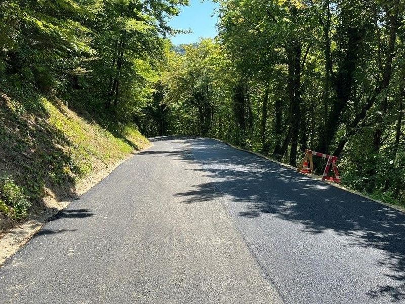 Asfaltirana prometnica prema Noršić Selu