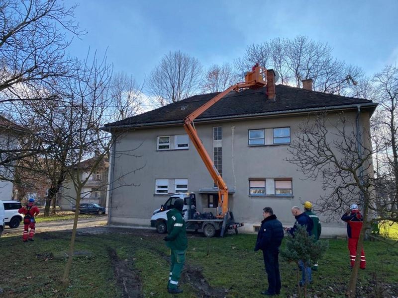 Komunalac poslao radnike i platformu u Petrinju