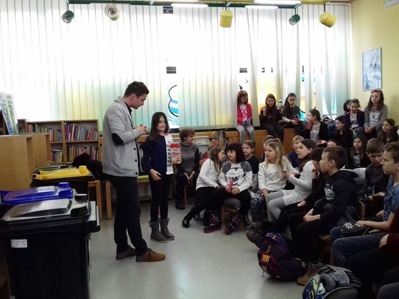 Komunalac održao predavanje o odvojenom prikupljanju otpada u Gradskoj knjižnici Samobor