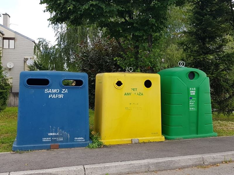 Novi spremnici za staklo na zelenim otocima