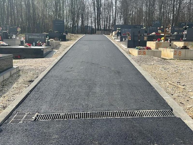Uređenje staza na Gradskom groblju Otruševec