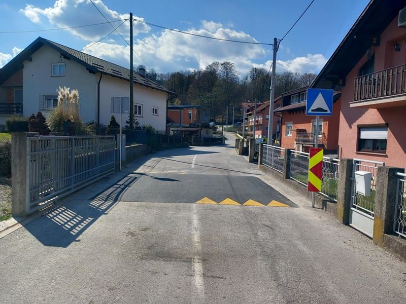 Uspornici prometa u Maloj Jazbini