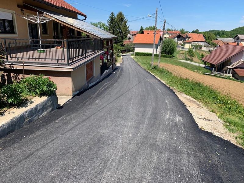 Asfaltirana prometnica u Vratniku Samoborskom